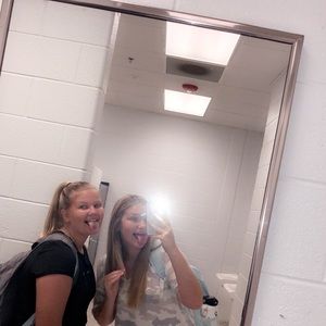 Meet your Posher, Haley